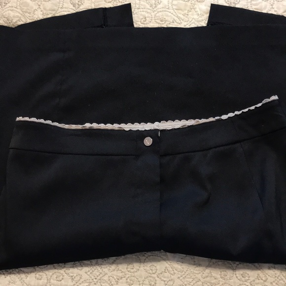 $8 FINAL CLEARANCE - Tommy Skirt - Picture 3 of 7